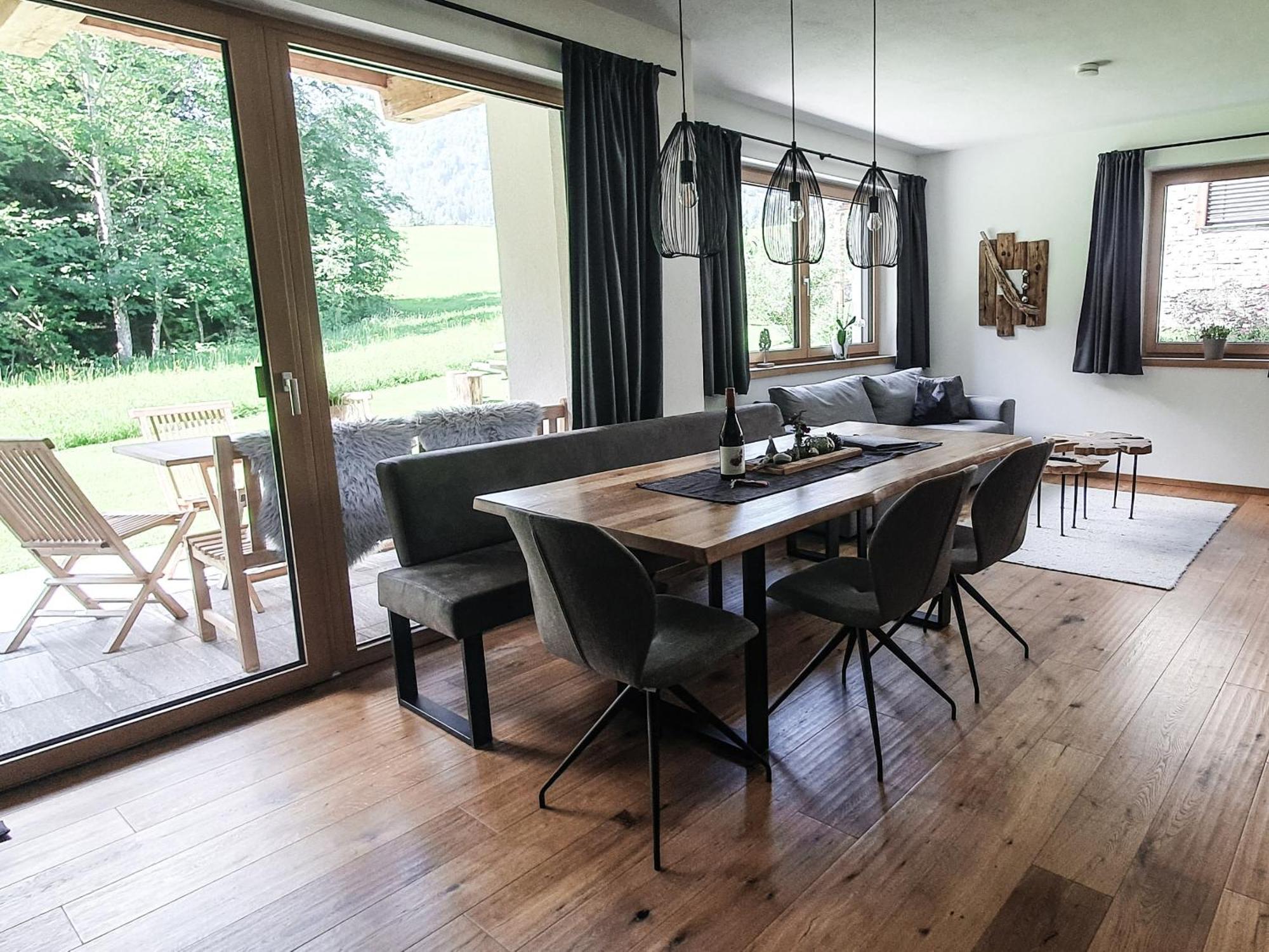 Zeitfrei Chalet Apartments Fieberbrunn Room photo